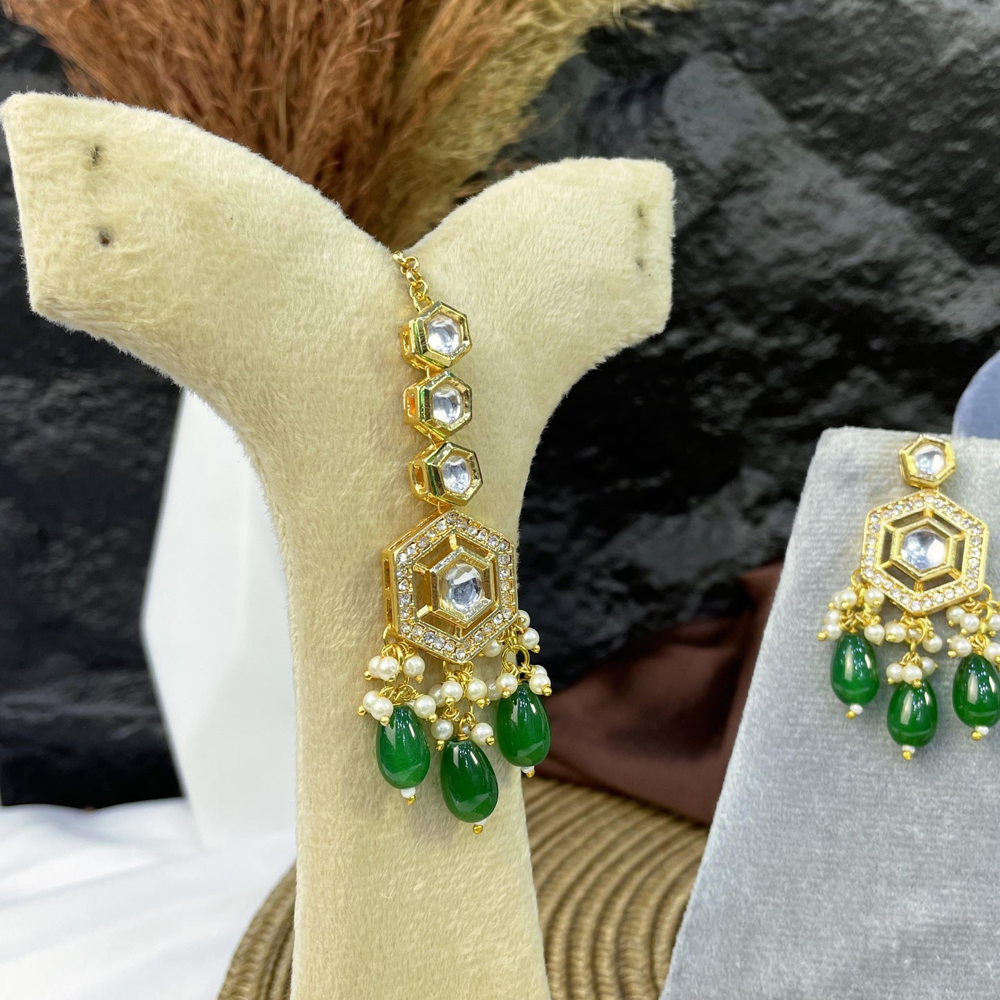 HEXAGONAL HALO GEOMETRIC KUNDAN NECKLACES