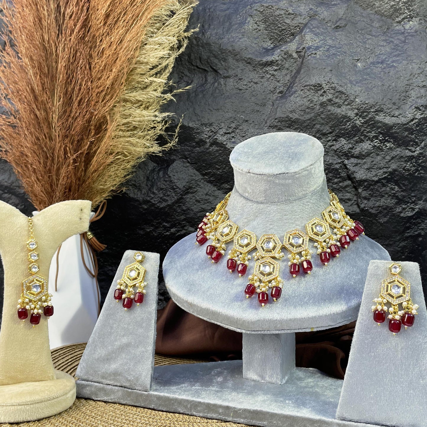 HEXAGONAL HALO GEOMETRIC KUNDAN NECKLACES