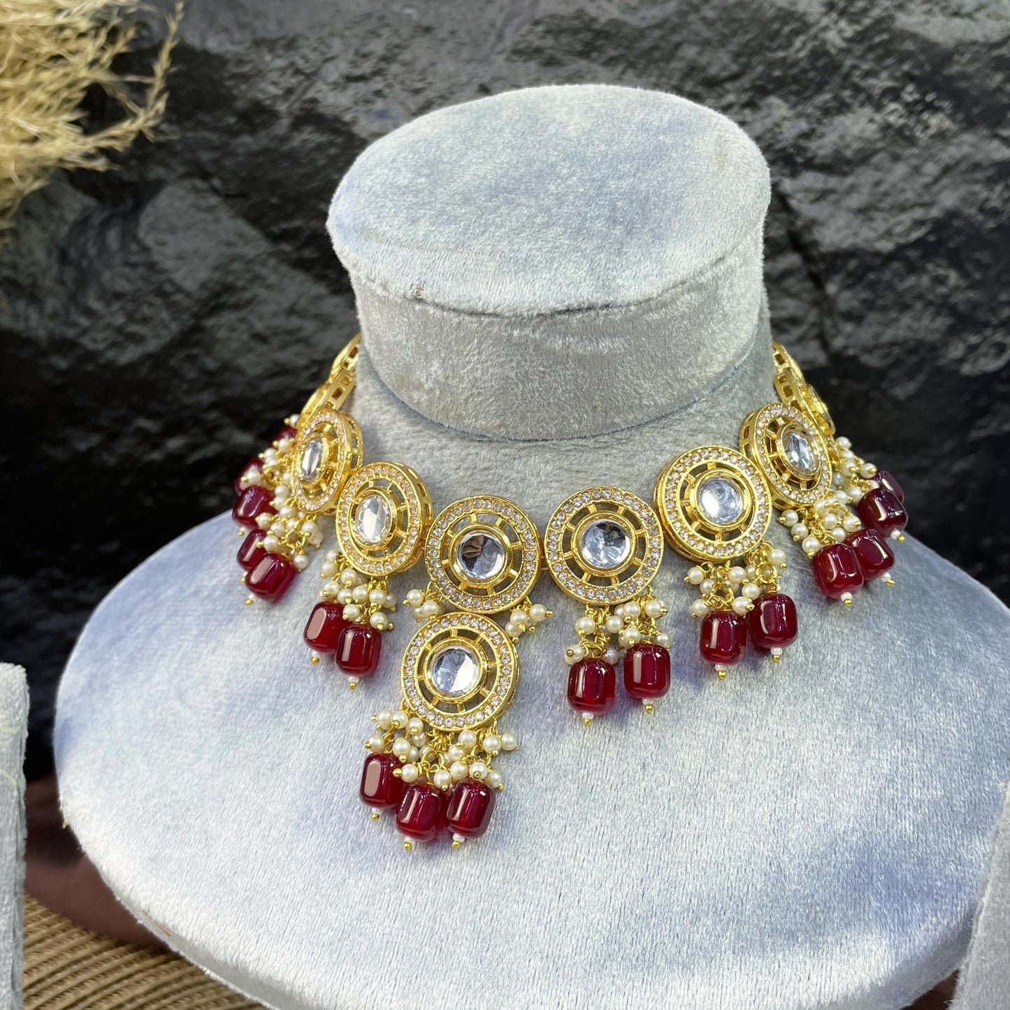 ROYAL CIRCLET MEDALLION KUNDAN NECKLACES