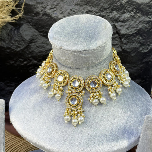 ROYAL CIRCLET MEDALLION KUNDAN NECKLACES