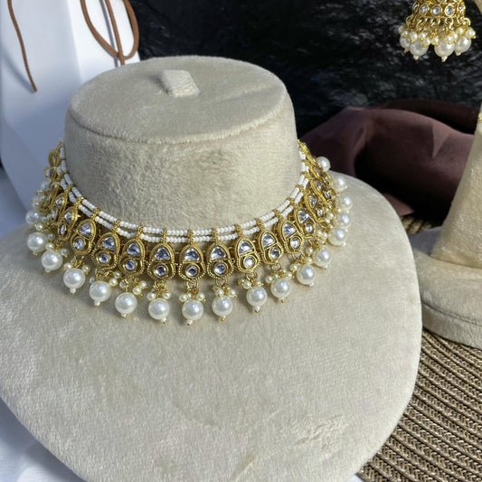 MAJESTIC CRESCENT BLOOM KUNDAN NECKLACES