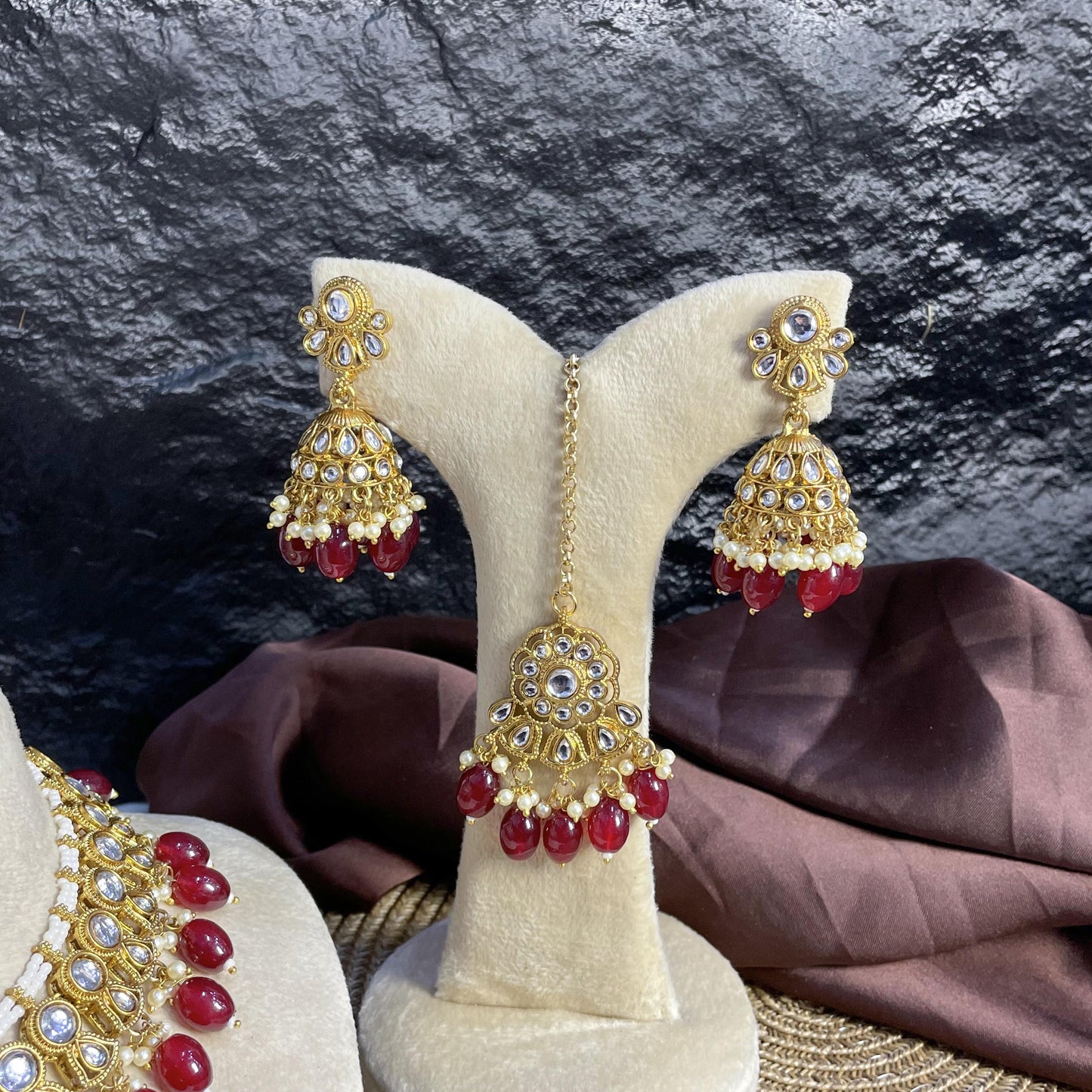 MAJESTIC LOTUS ARC KUNDAN NECKLACES