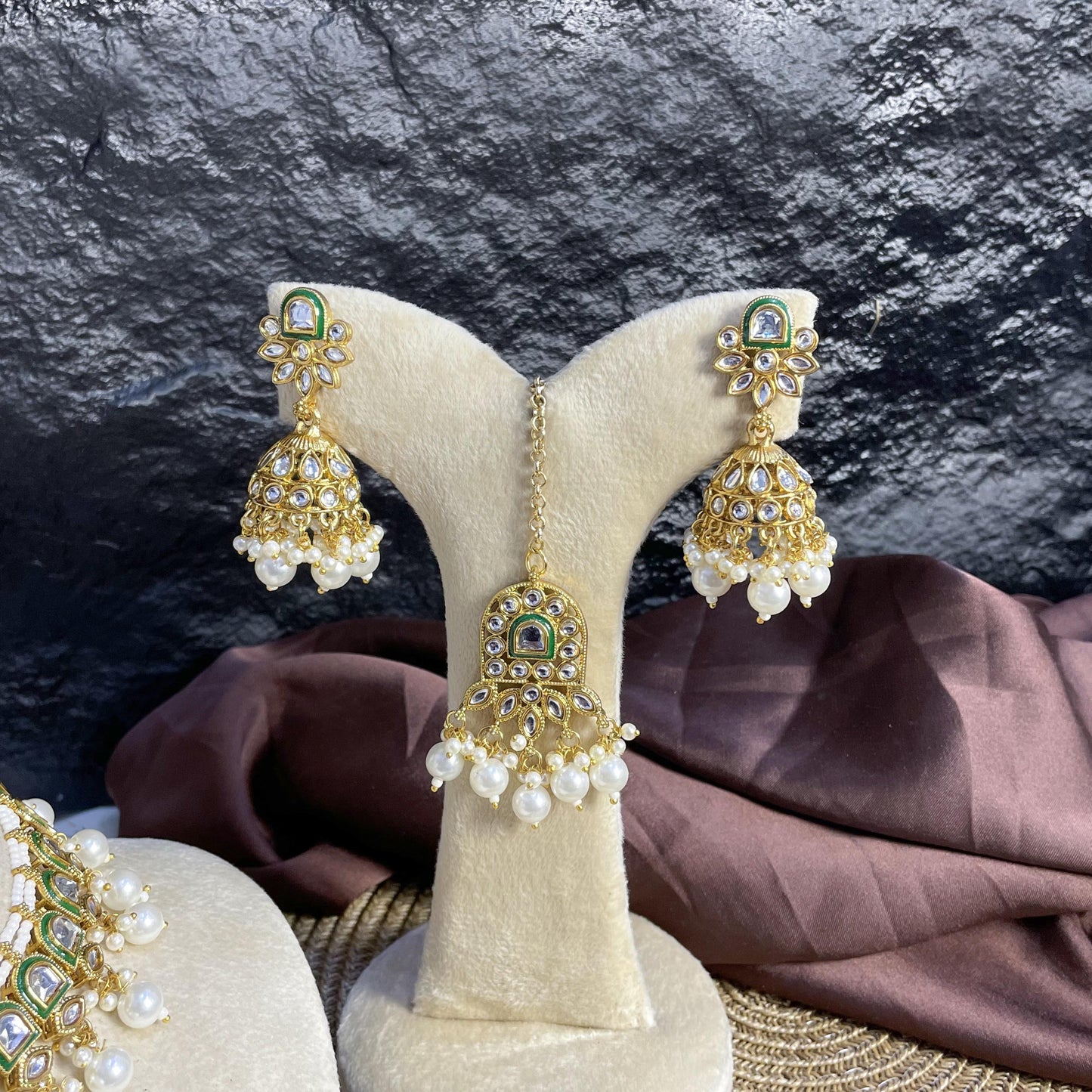 SHIKHAR CHOKER KUNDAN NECKLACES