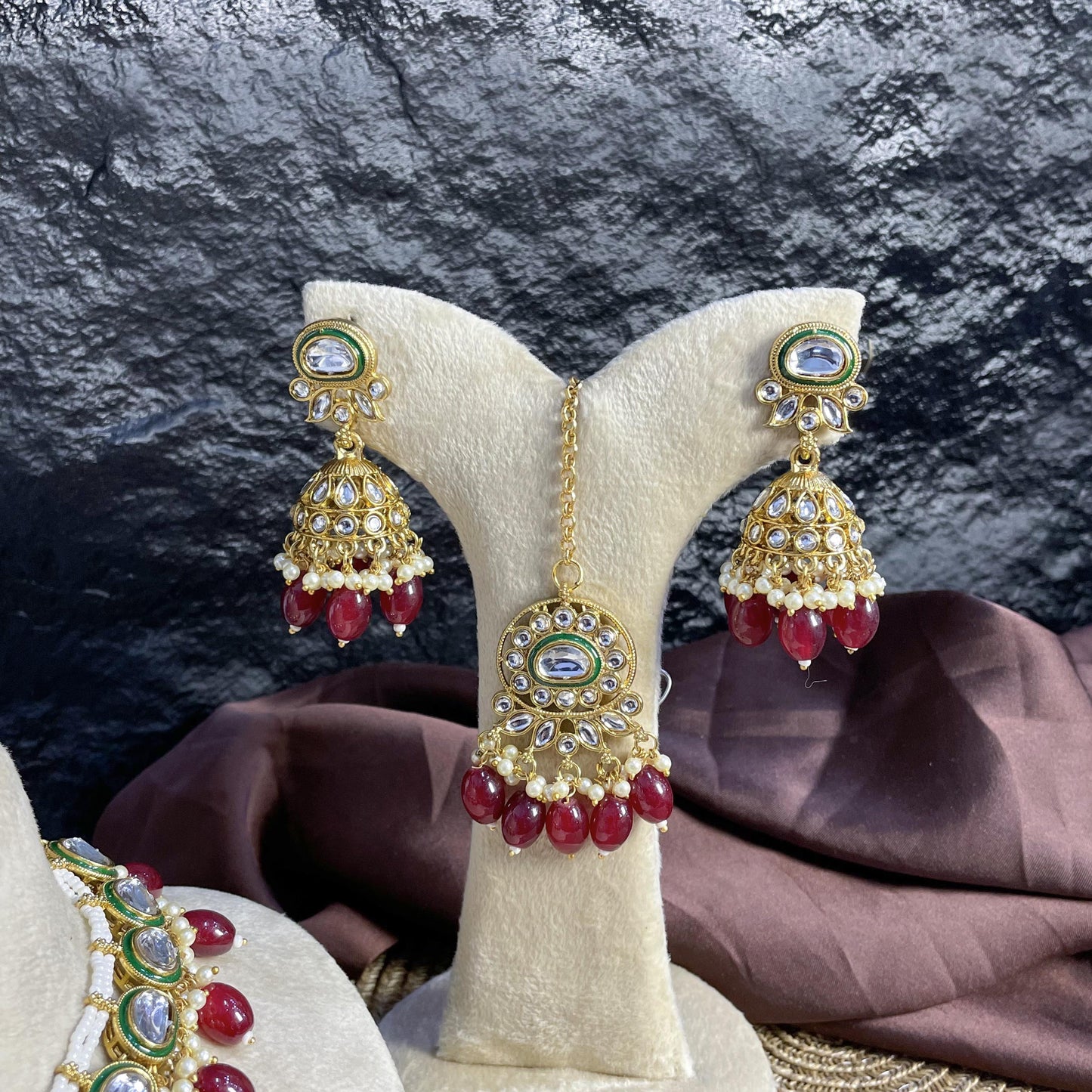 TEARDROP CLUSTER KUNDAN NECKLACES