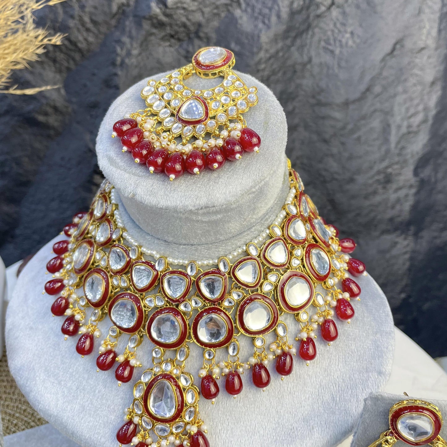 REGAL PEBBLE-CUT CLUSTER KUNDAN NECKLACES