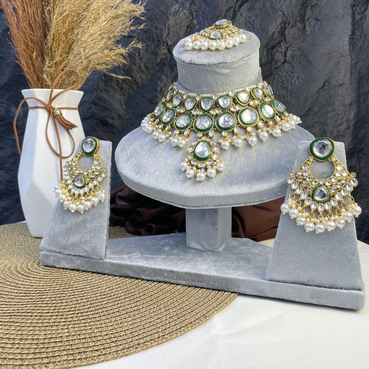 REGAL PEBBLE-CUT CLUSTER KUNDAN NECKLACES