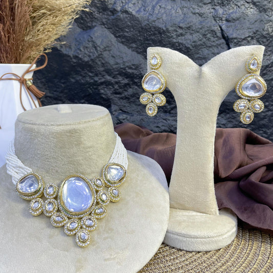 MAJESTIC FILIGREE CRESCENT KUNDAN NECKLACES