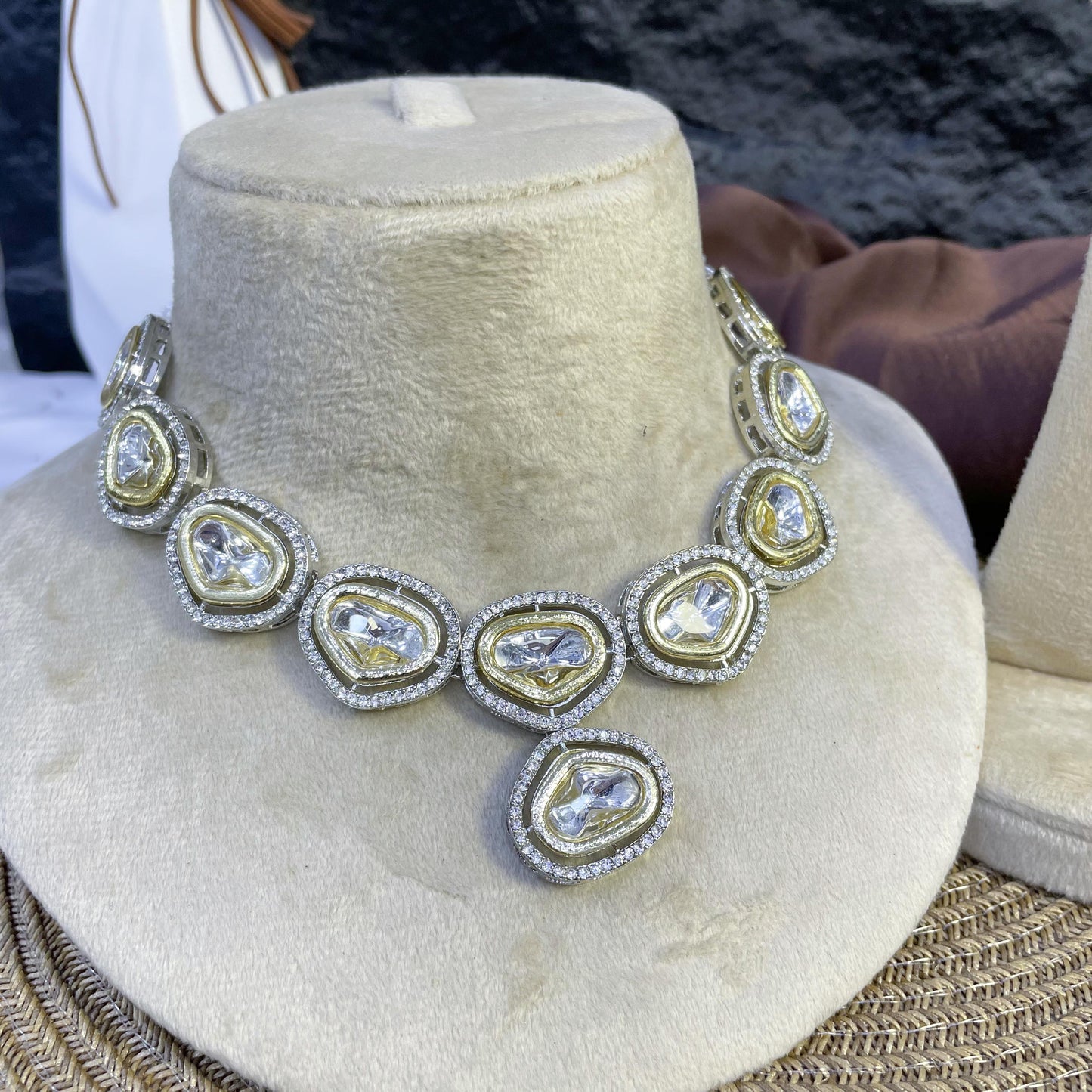 MAJESTIC SUNBURST MEDALLION KUNDAN NECKLACES