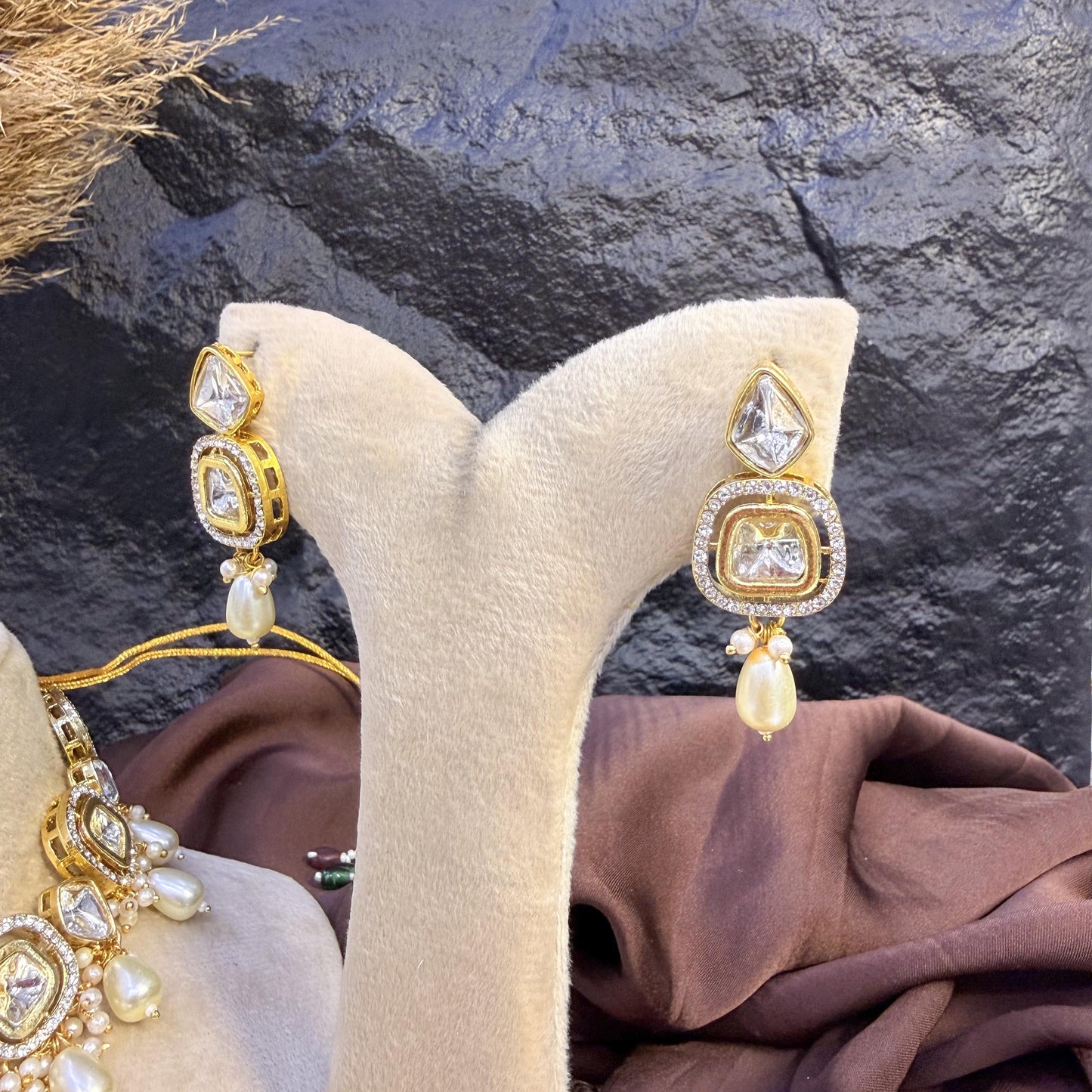 EMPRESS TEARDROP FILIGREE KUNDAN NECKLACES