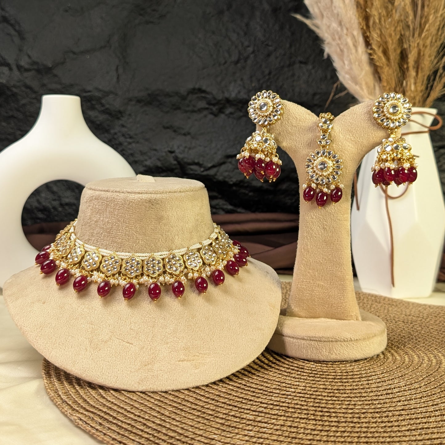 Floral medallion kundan necklace