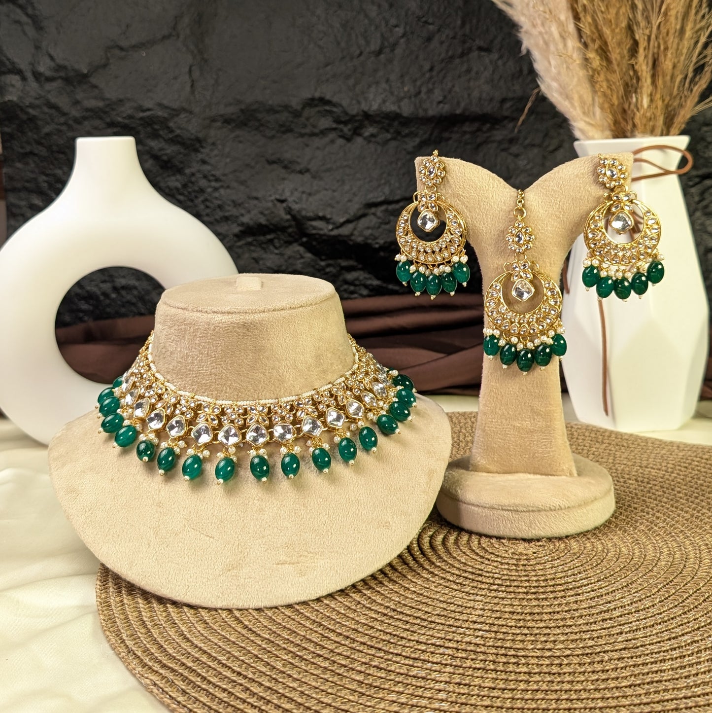 Majestic bib kundan necklace
