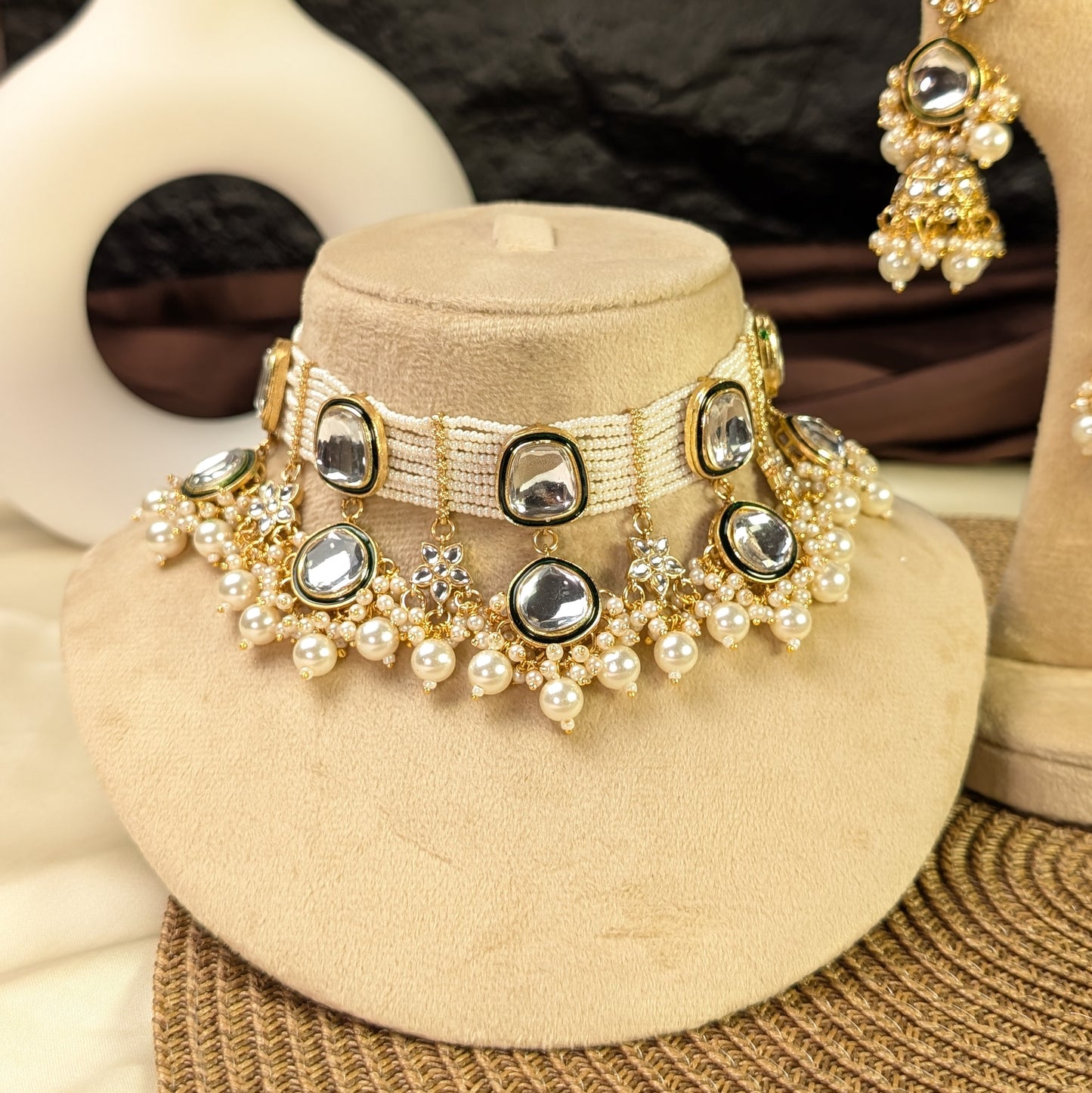 Maharani crescent kundan necklace