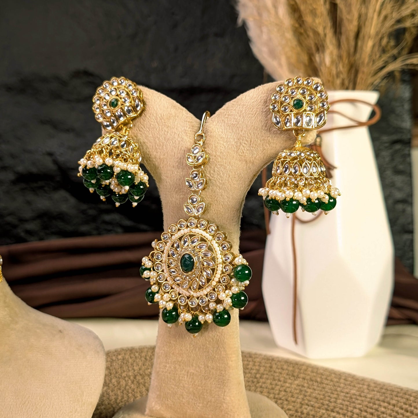 Cascading rose kundan necklace