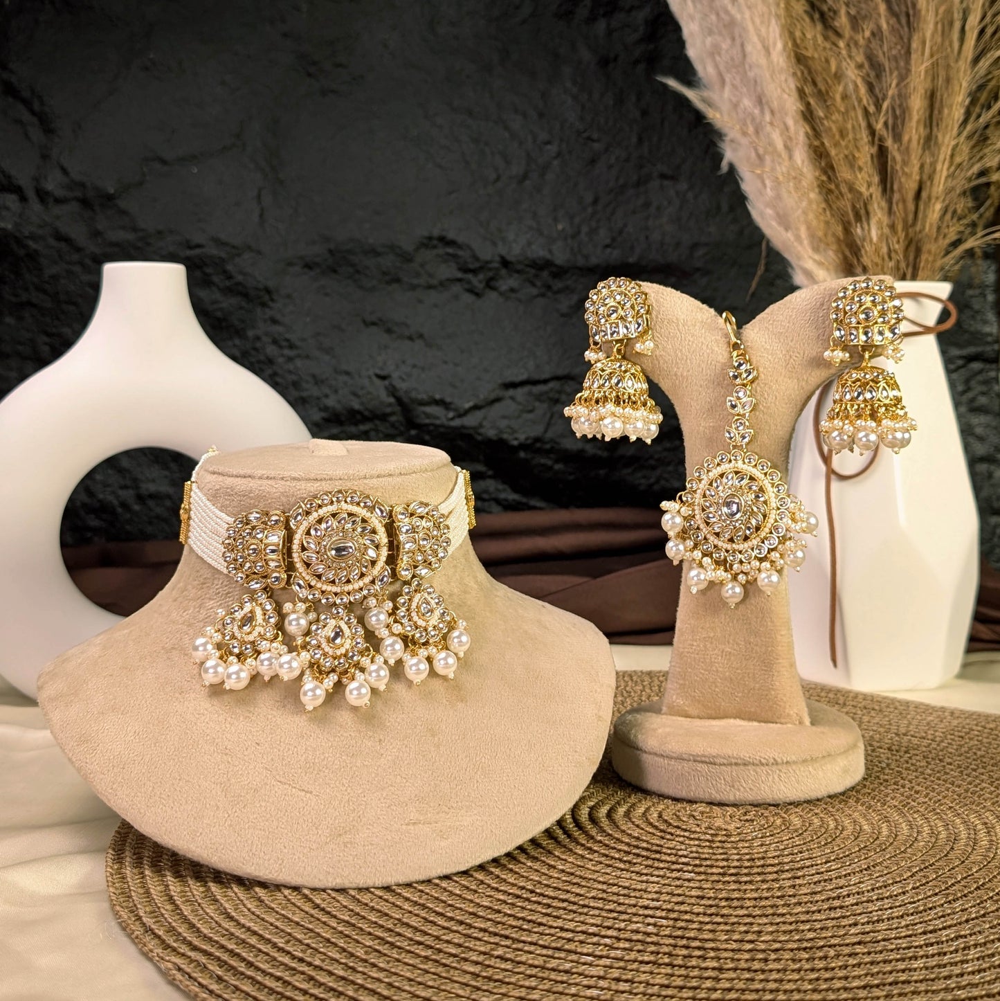 Cascading rose kundan necklace