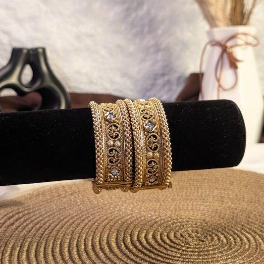 Harit Valli Floral Rajwari Bangles