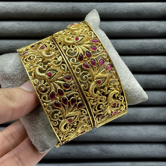 MAYUR PANKH RAJWARI BANGLES