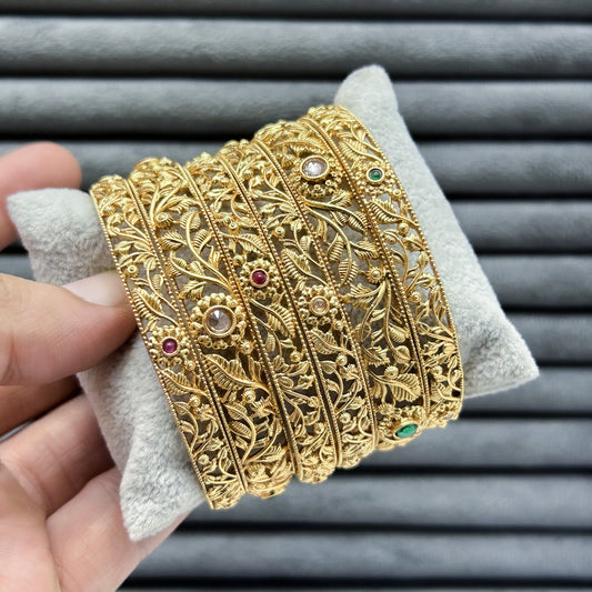 VANA BELI RAJWARI BANGLES