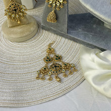 SABZ-E-MALIKA - RAJWARI BRIDAL SET