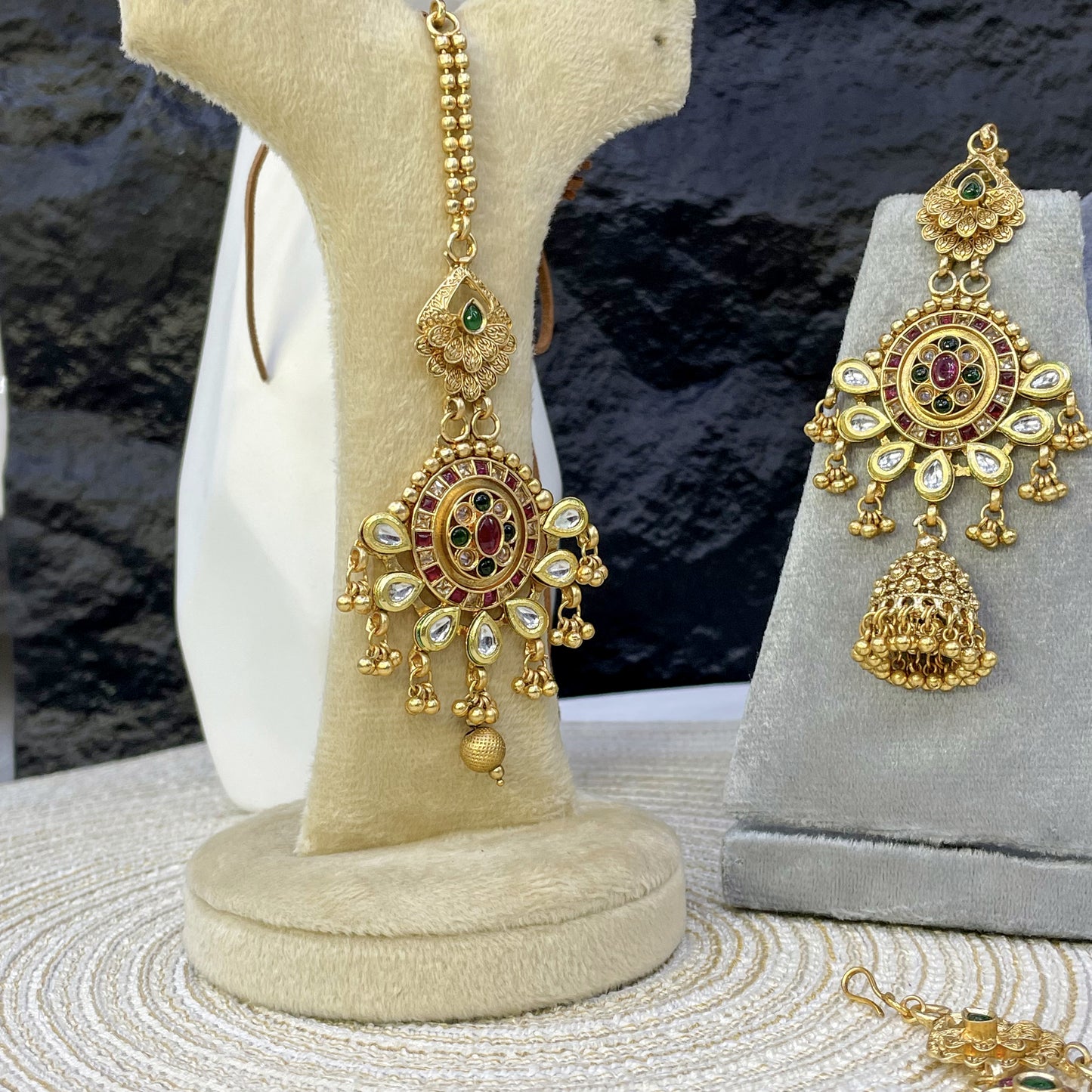 GUL-E-DAUDI - RAJWARI BRIDAL SET