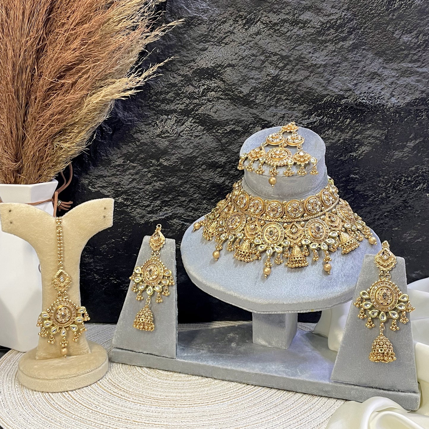 NOOR-UL-AIN - RAJWARI BRIDAL SET