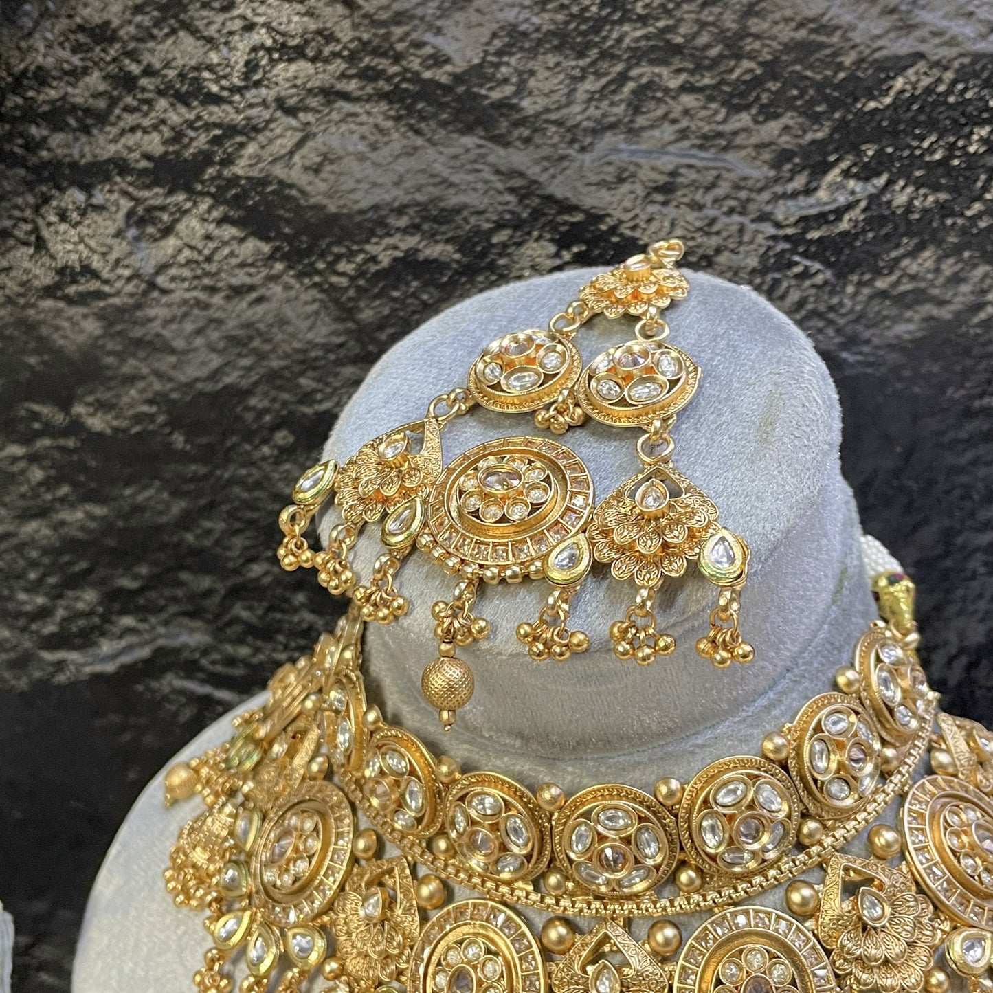 NOOR-UL-AIN - RAJWARI BRIDAL SET