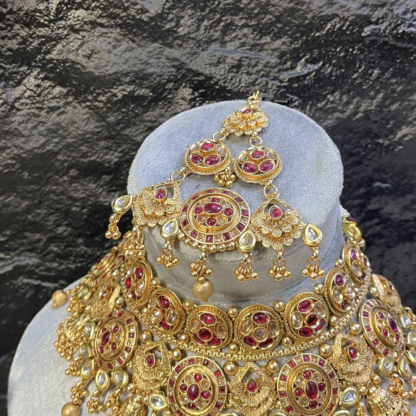 YAQOOT-E-SHAHI - RAJWARI BRIDAL SET