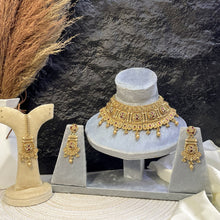 GUL-E-RAUNA - RAJWARI BRIDAL SET