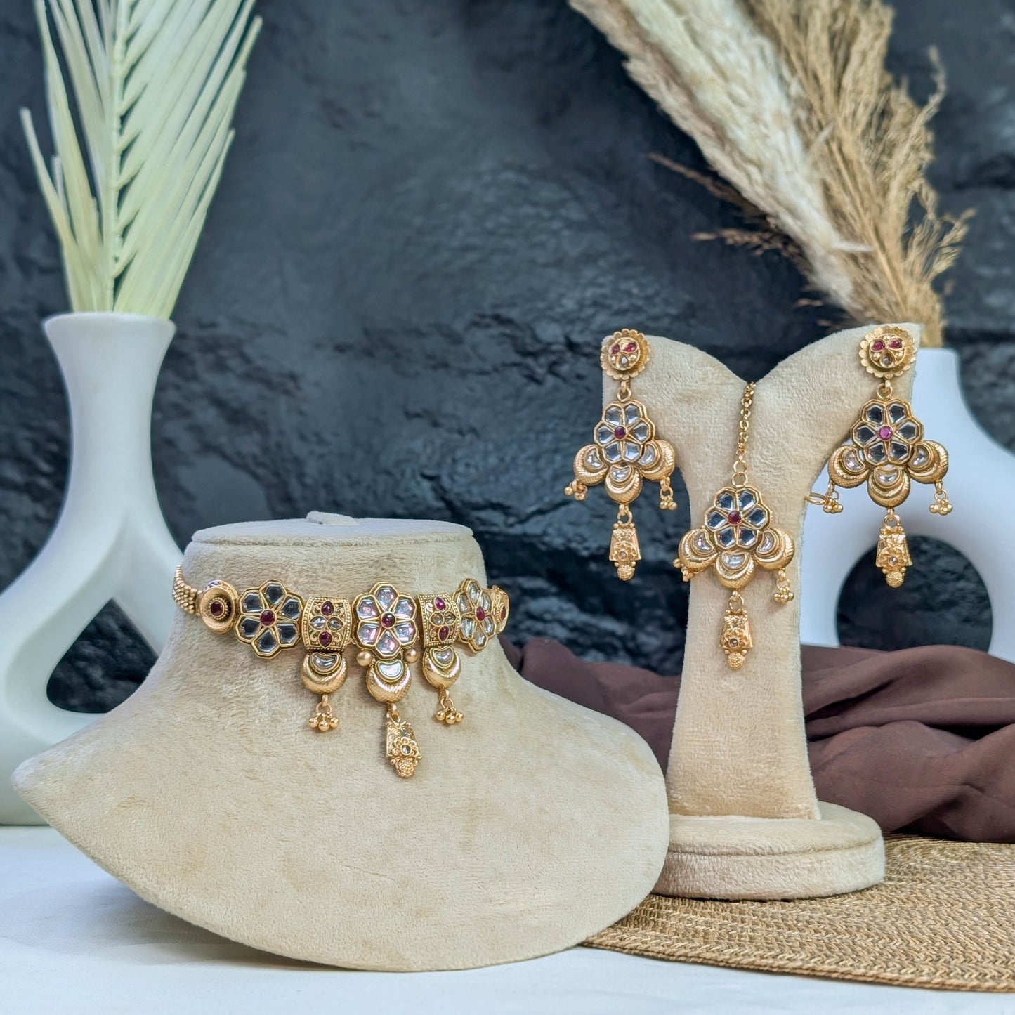 Jharokha-e-khas rajwari choker