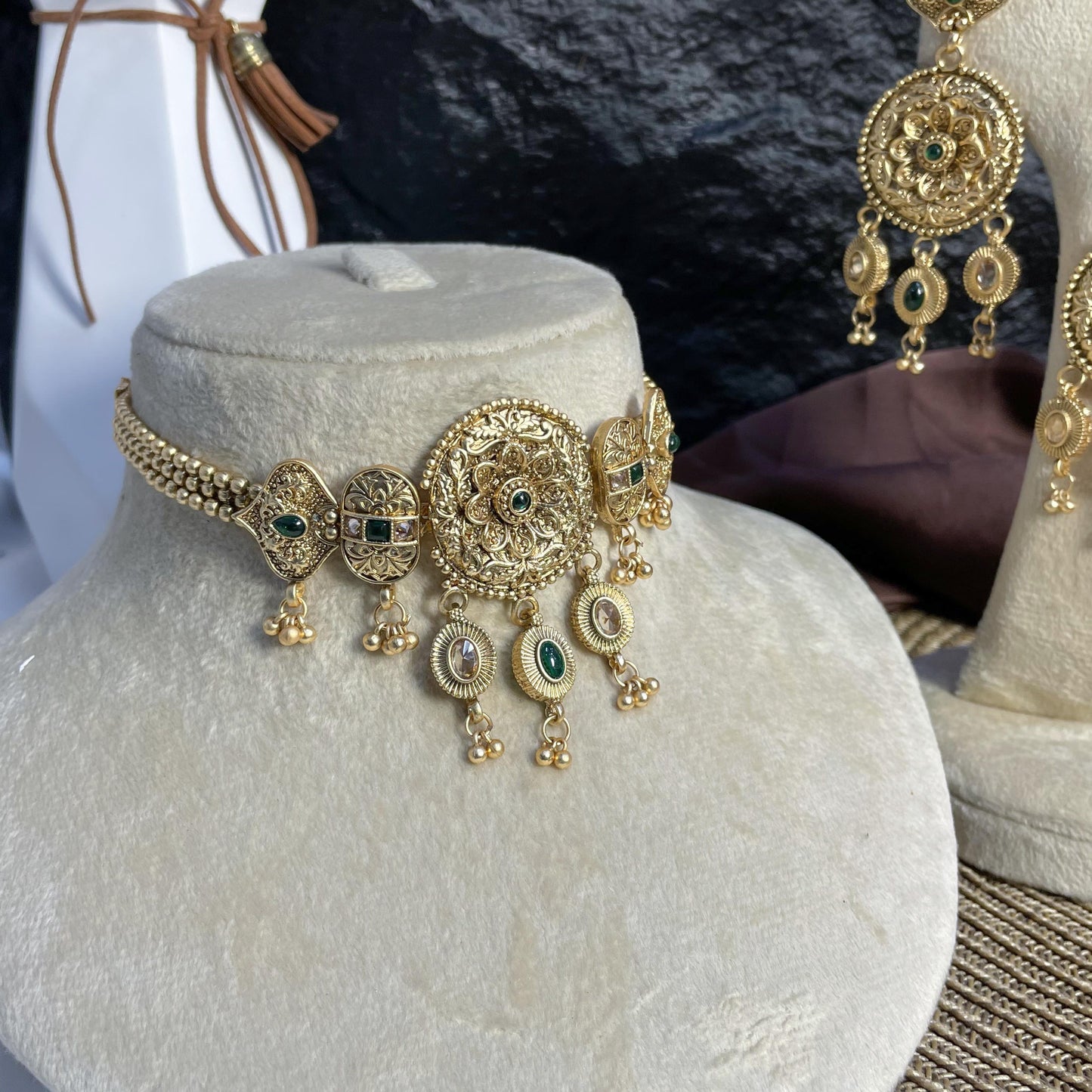 CHAND-TARA RAJWARI CHOKER