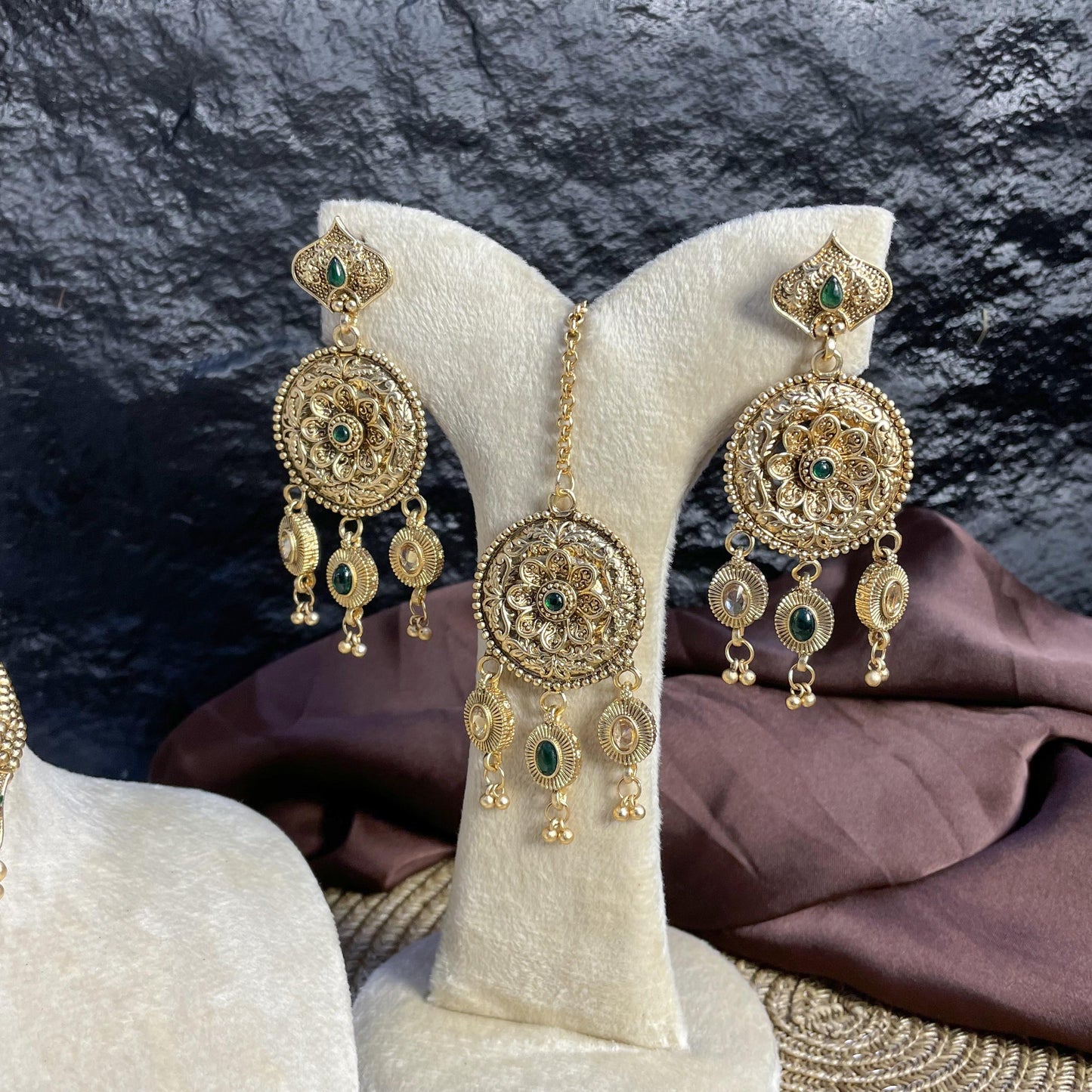 CHAND-TARA RAJWARI CHOKER