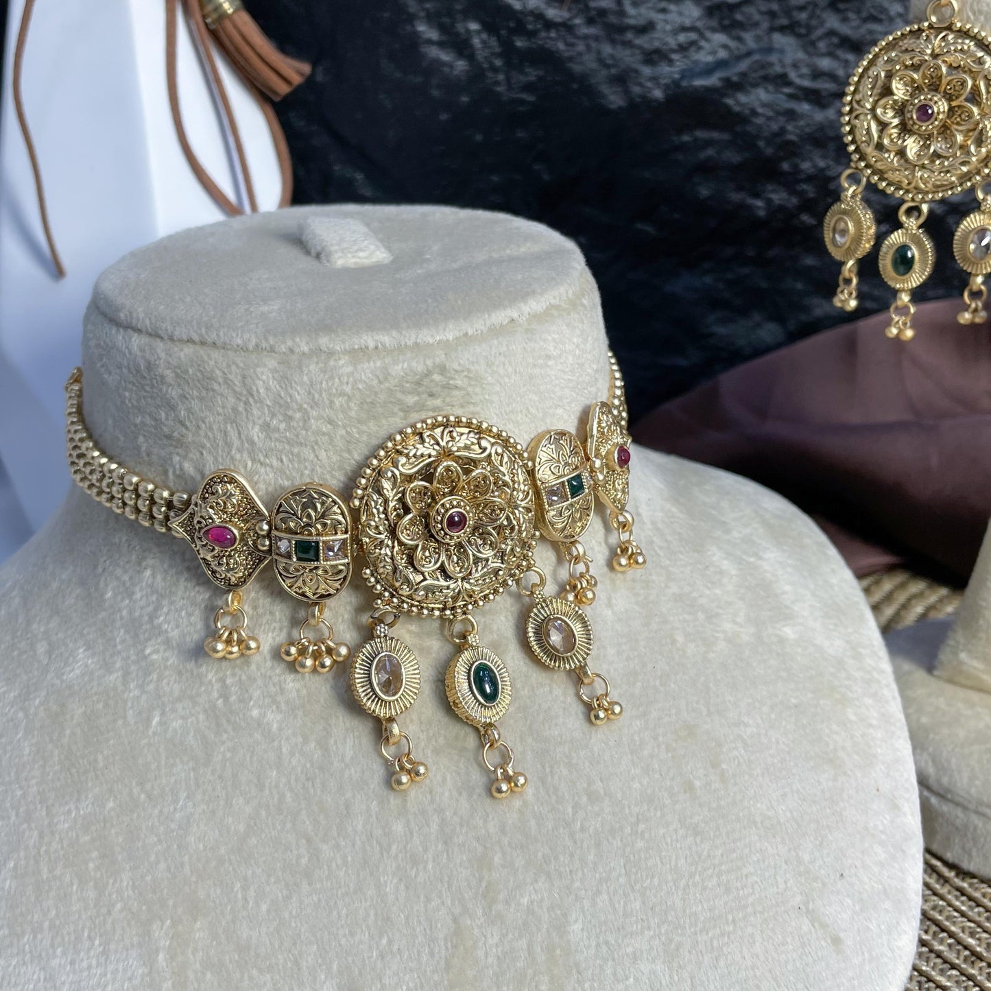 CHAND-TARA RAJWARI CHOKER