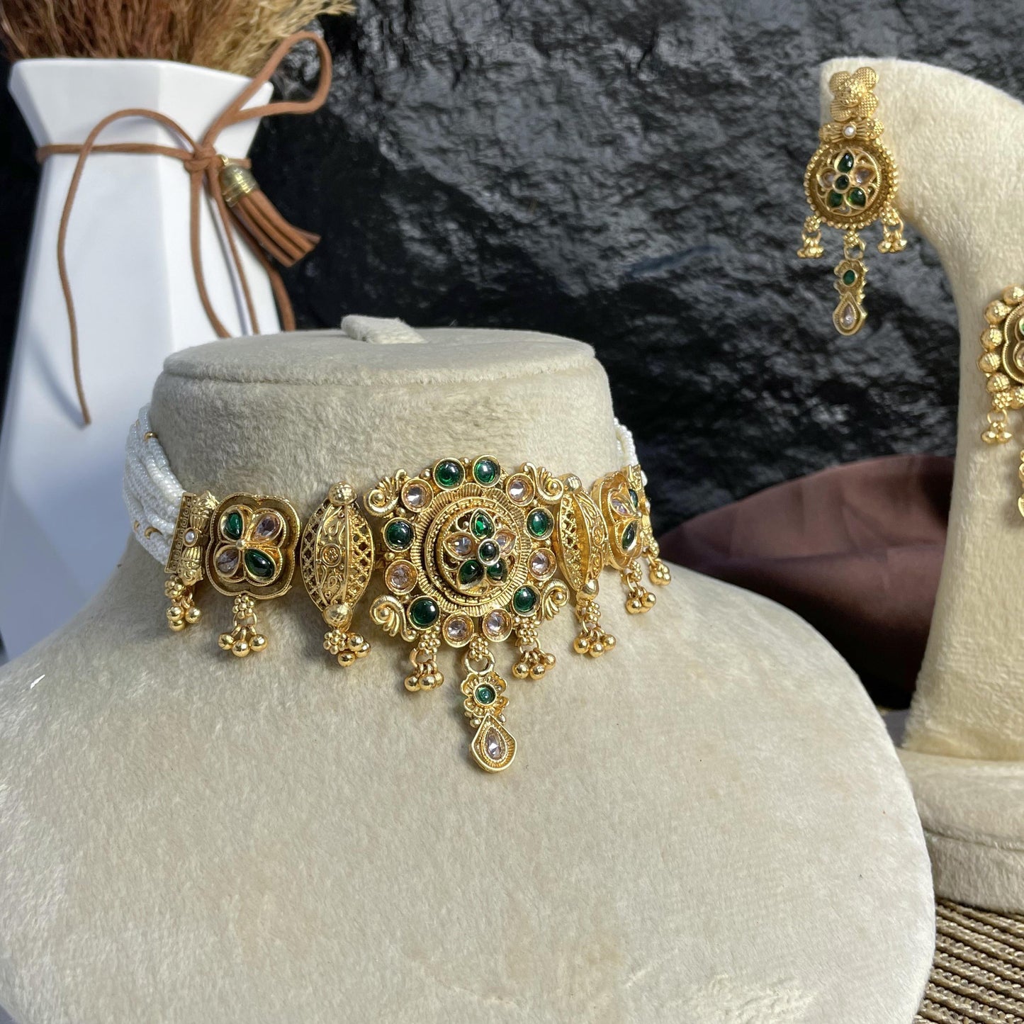 GUL-E-REHMAT RAJWARI CHOKER