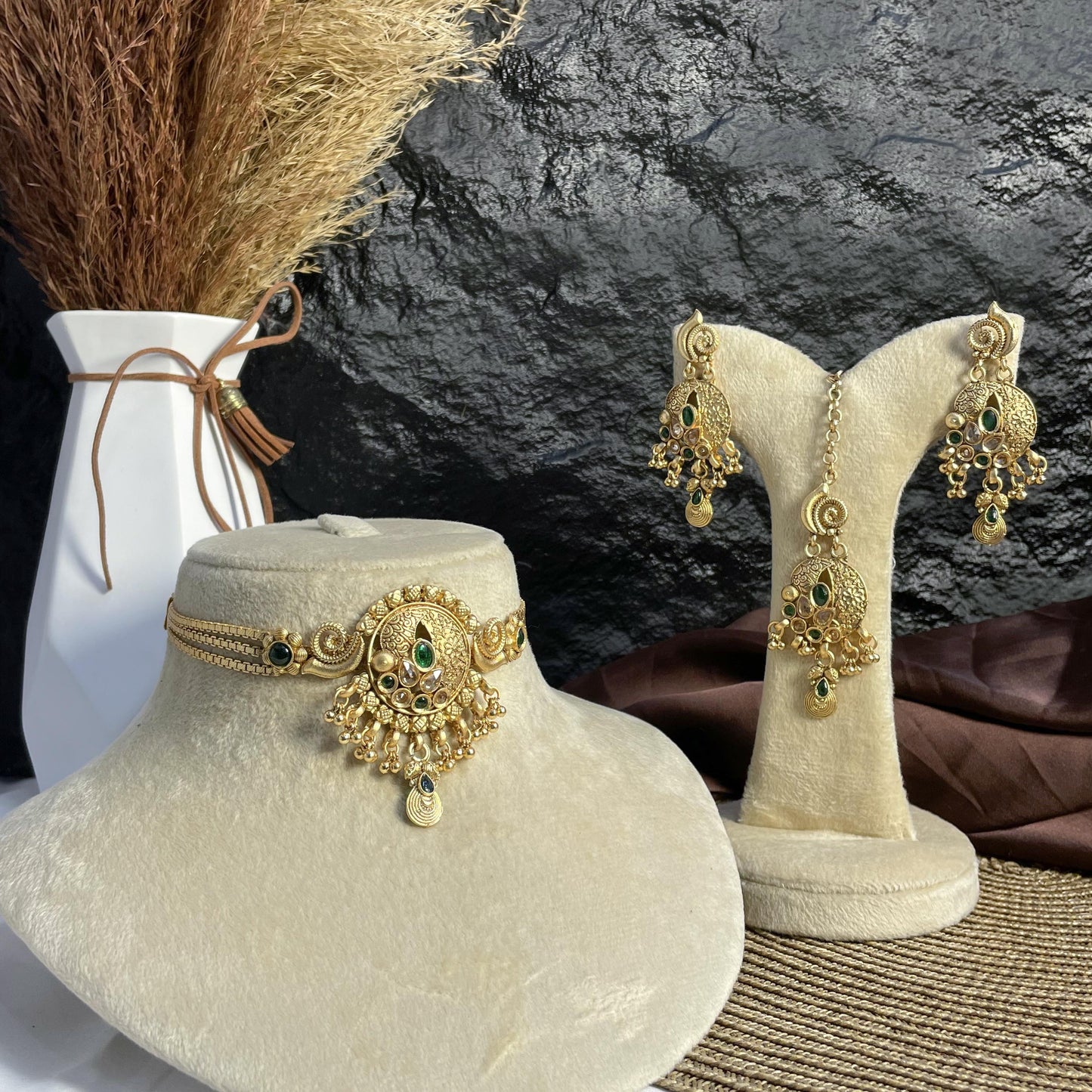 MAYUR-SHIKHA RAJWARI CHOKER
