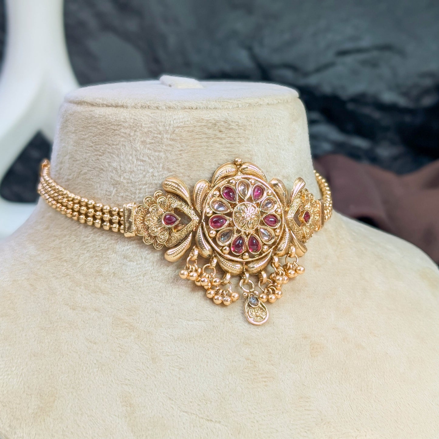 Gul-e-noor rajwari choker