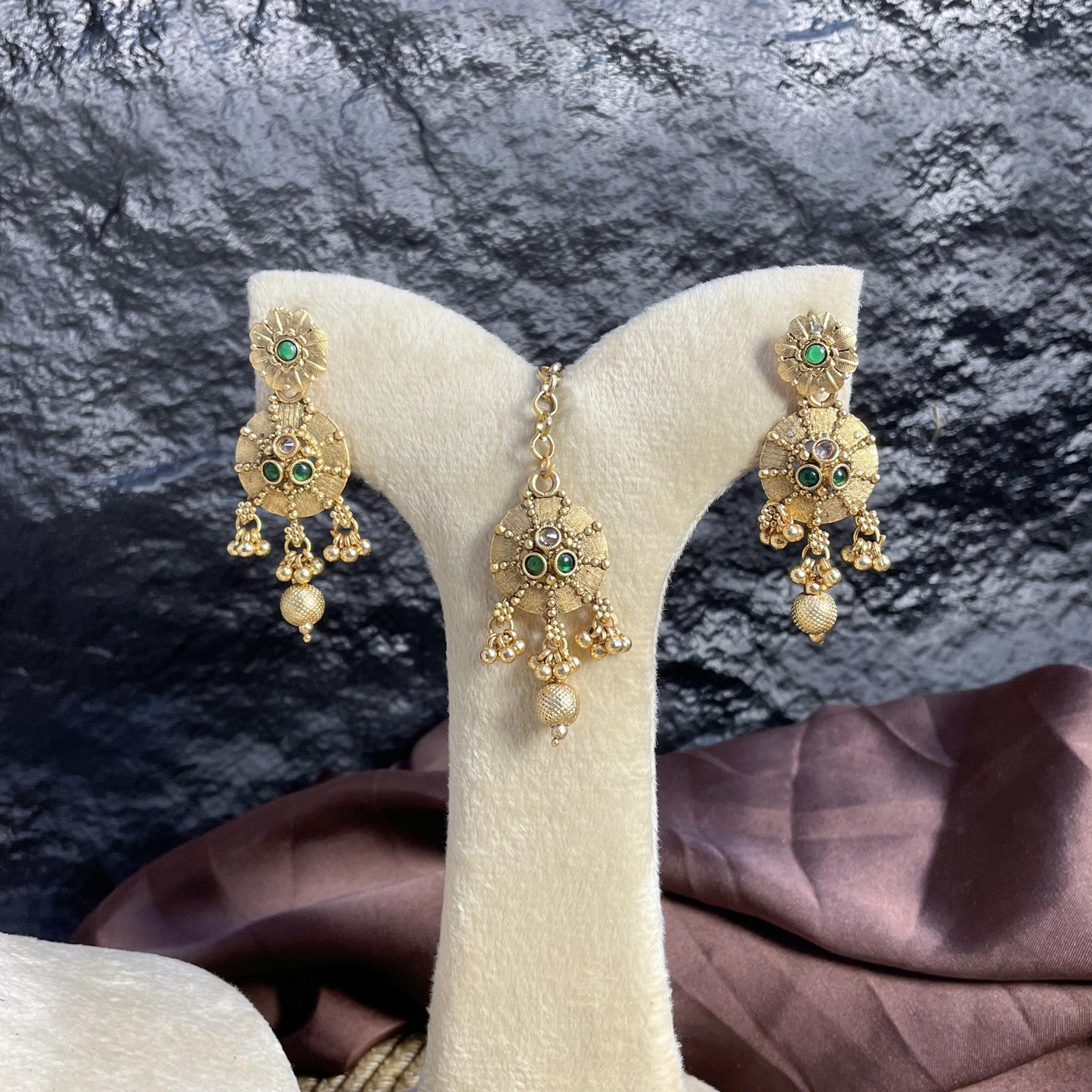 MOTI-HAAR DARBAR RAJWARI CHOKER