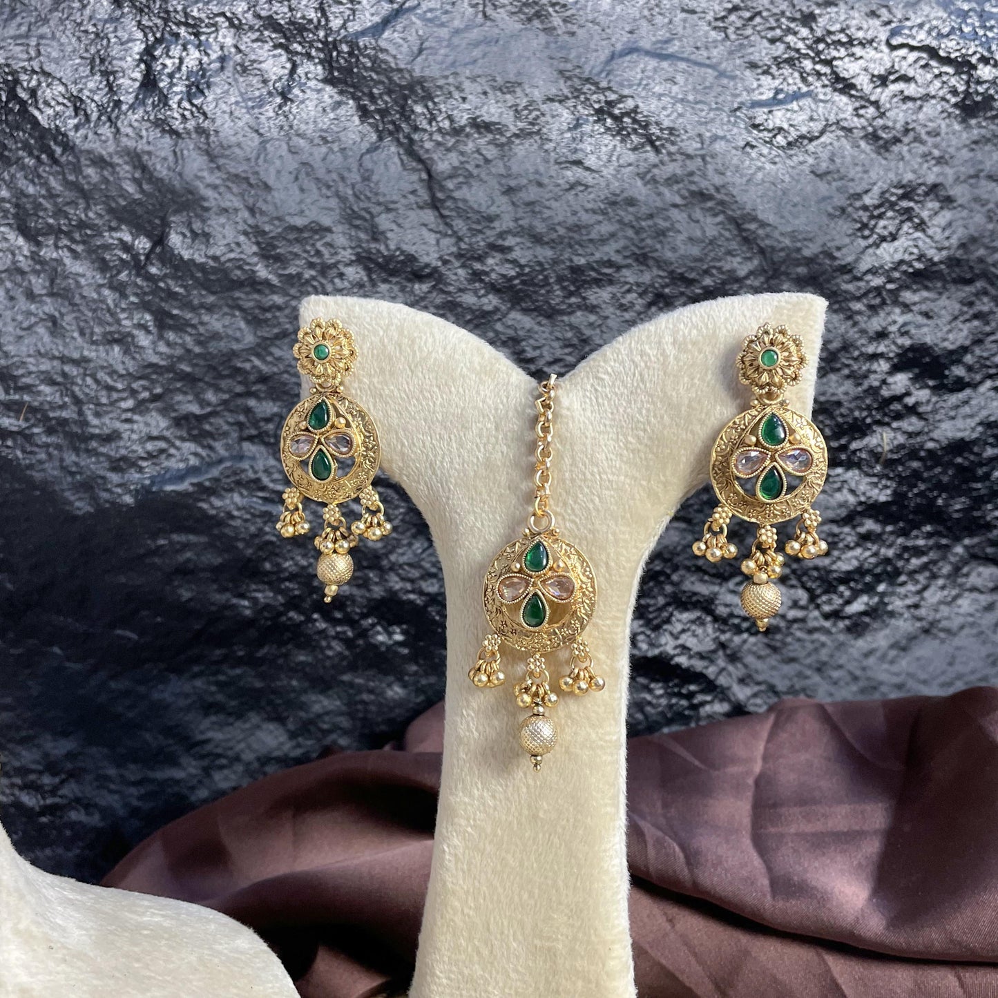 GUL-E-KHAS RAJWARI CHOKER