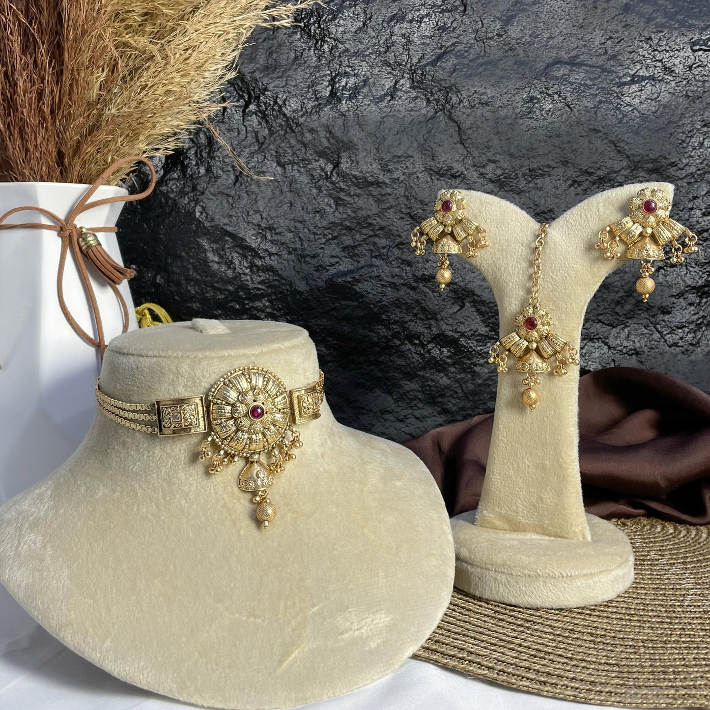MAHARAJA JHUMKA RAJWARI CHOKER