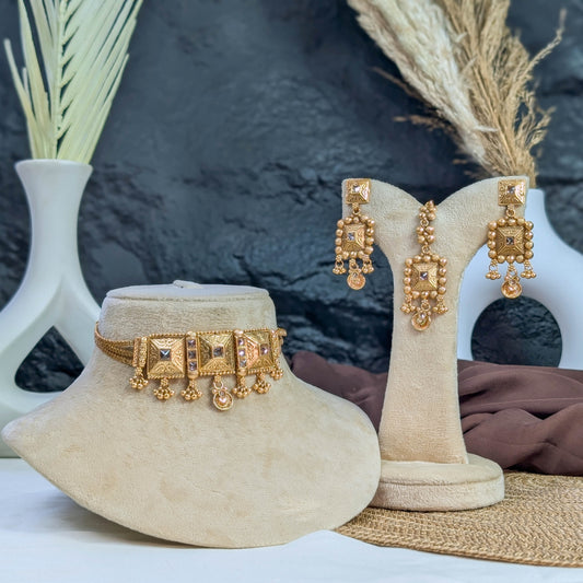 Noor-malika rajwari choker