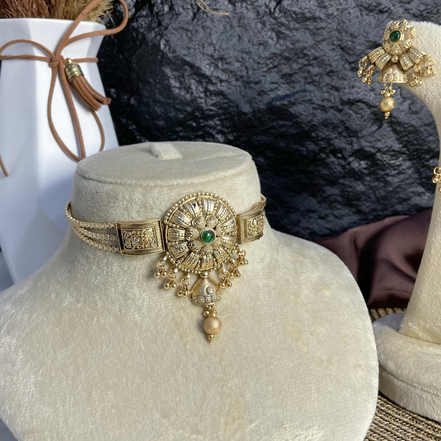 MAHARAJA JHUMKA RAJWARI CHOKER