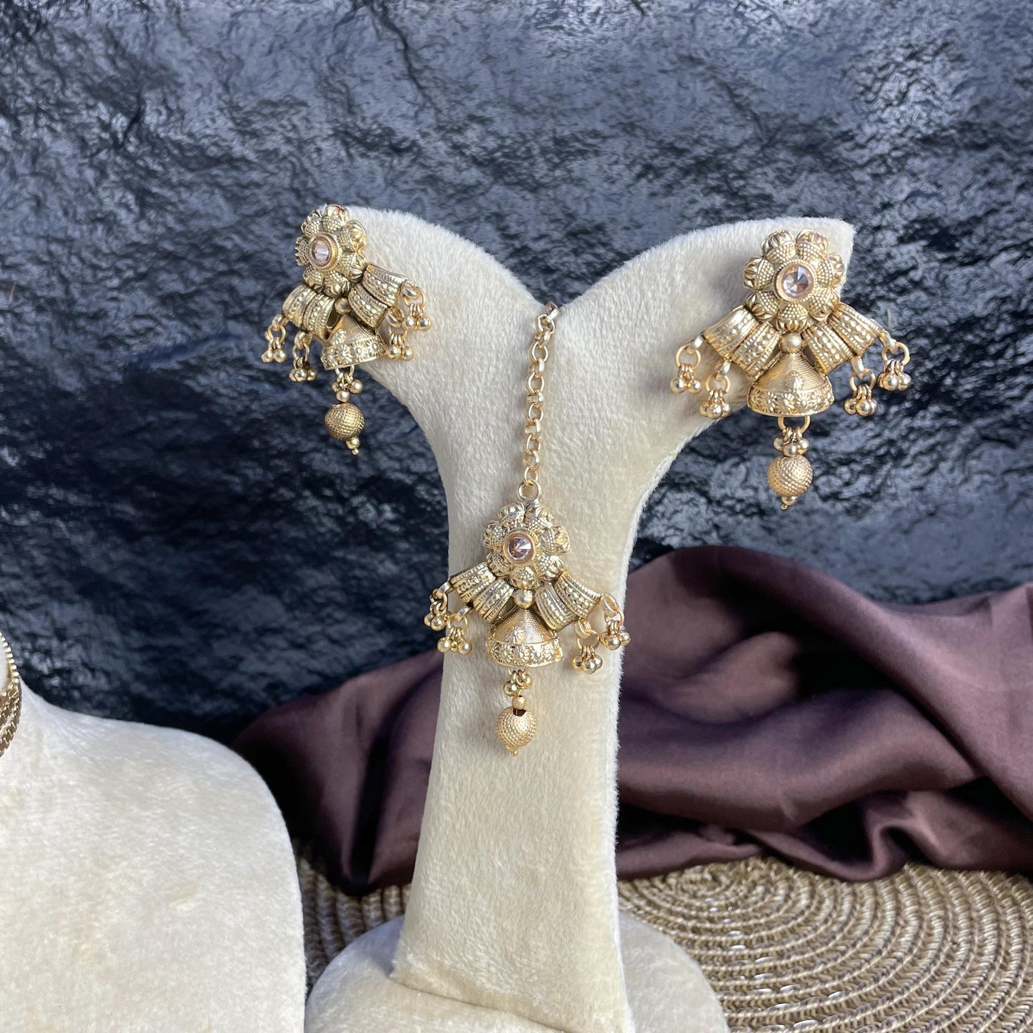 MAHARAJA JHUMKA RAJWARI CHOKER