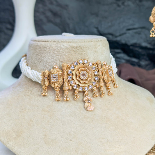 Mayur-mandala rajwari choker