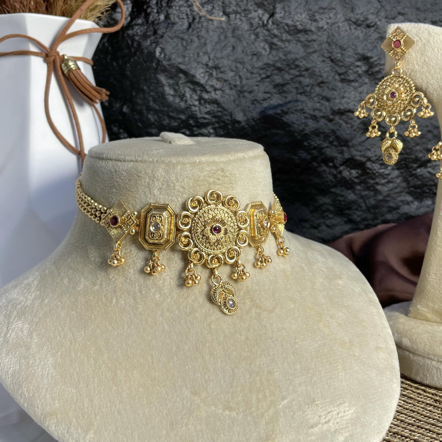 MANDALA FILIGREE RAJWARI CHOKER