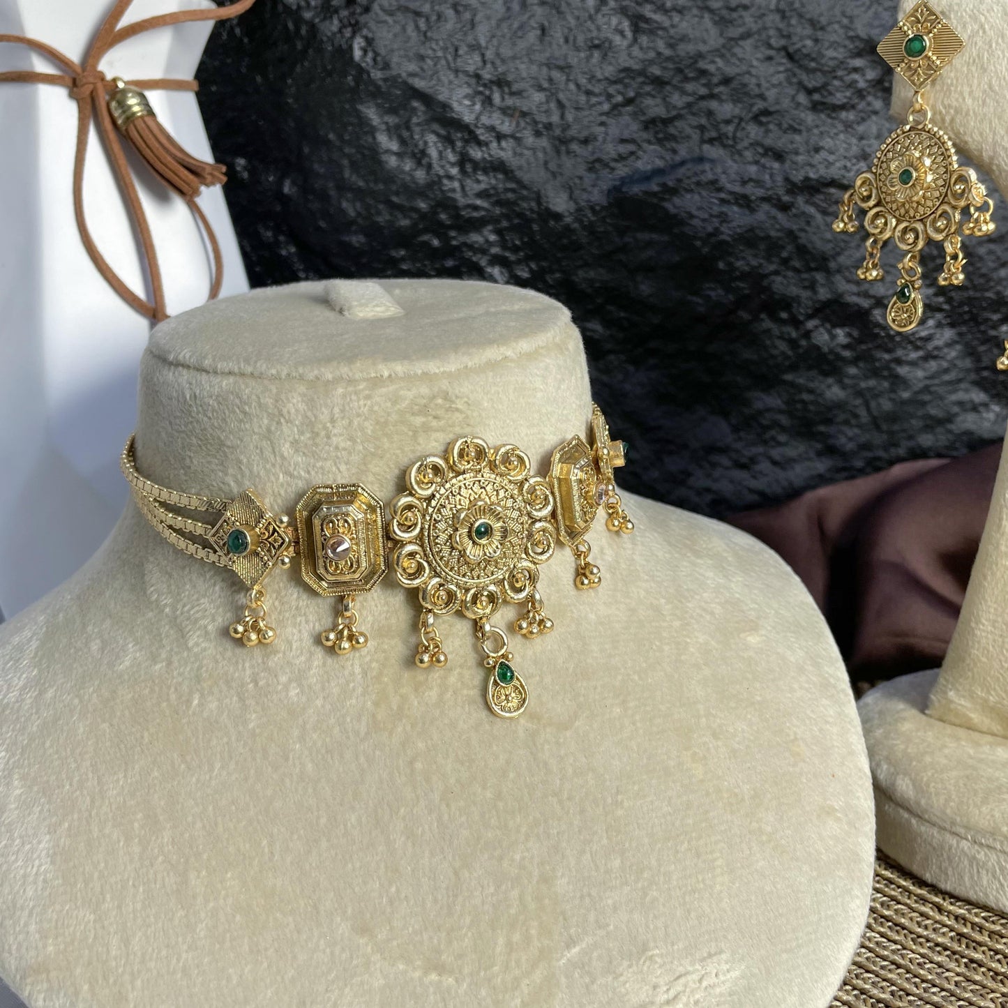 MANDALA FILIGREE RAJWARI CHOKER