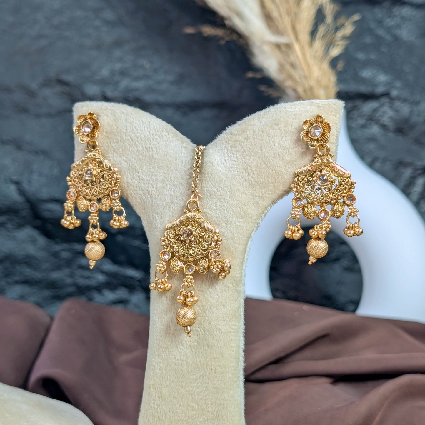 Chandan-van rajwari choker