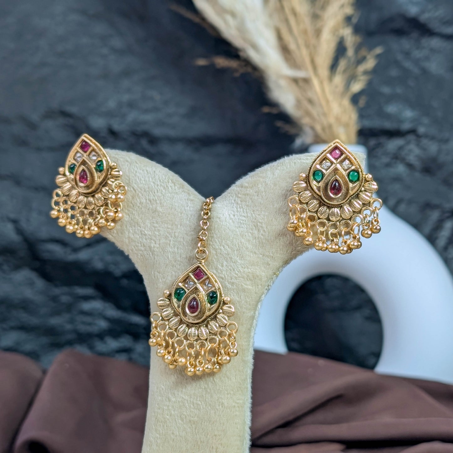 Chandan-van rajwari choker