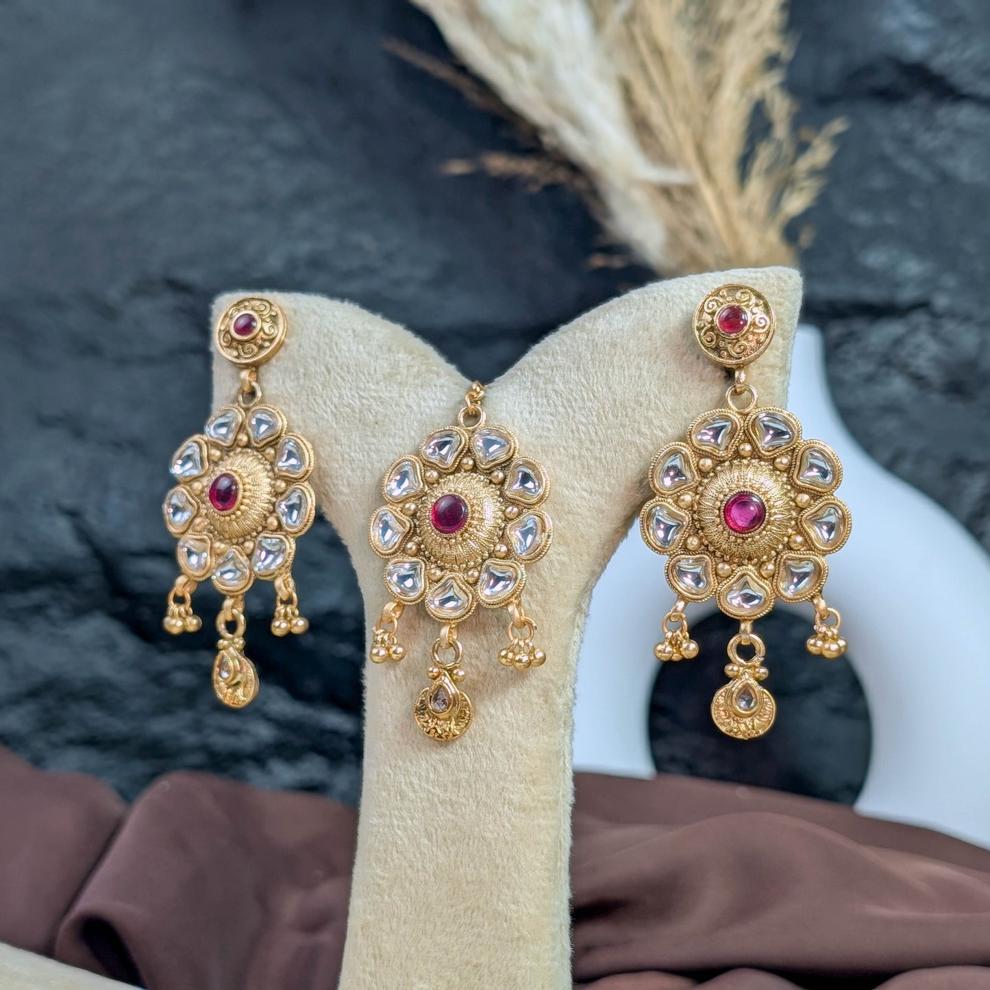 Padma-vati rajwari choker