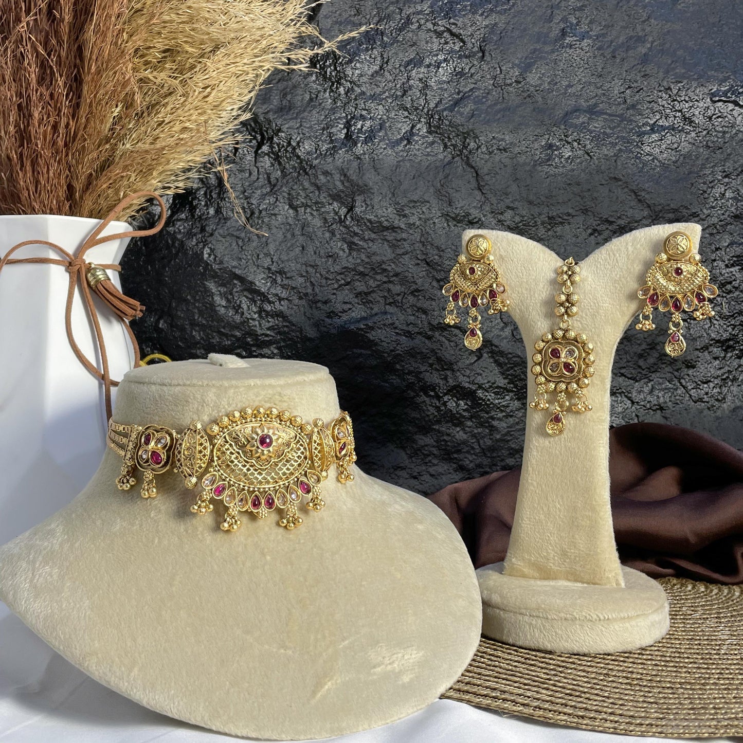 MAYUR PANKH RAJWARI CHOKER