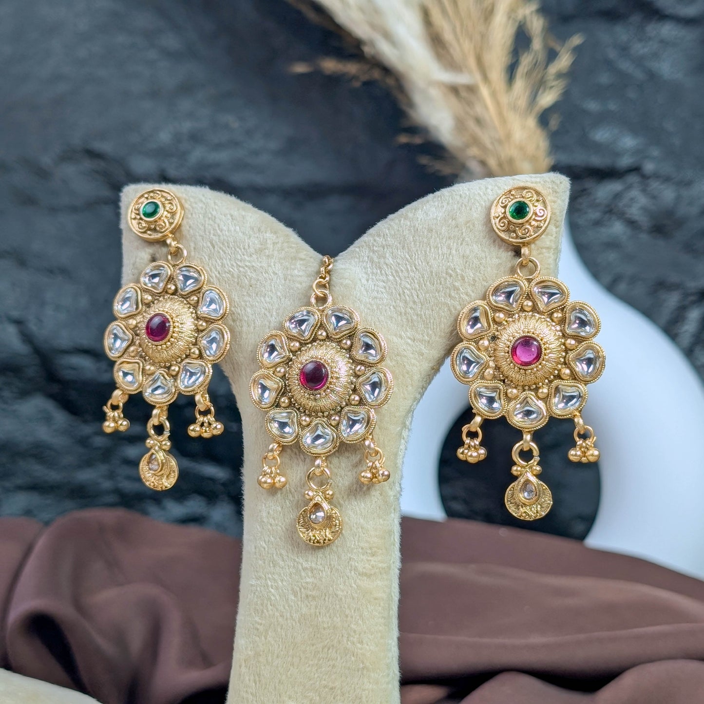 Padma-vati rajwari choker