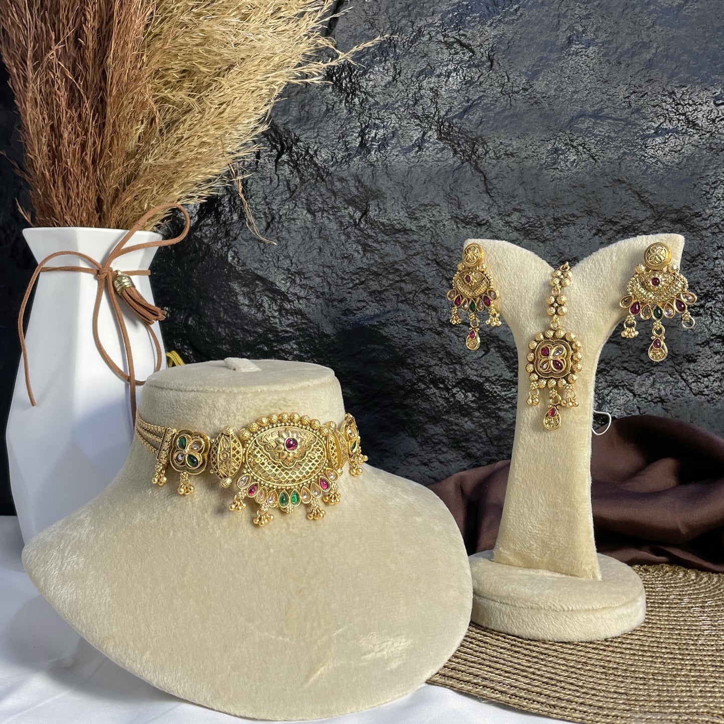 MAYUR PANKH RAJWARI CHOKER