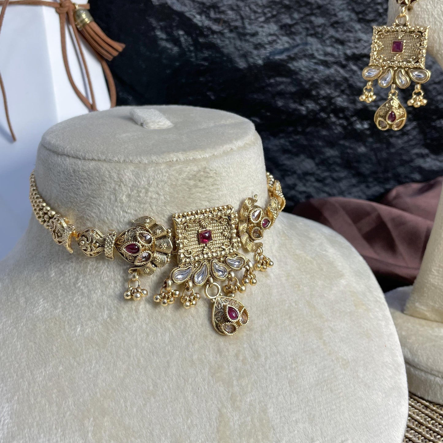 CHOKHAT DARBAR RAJWARI CHOKER